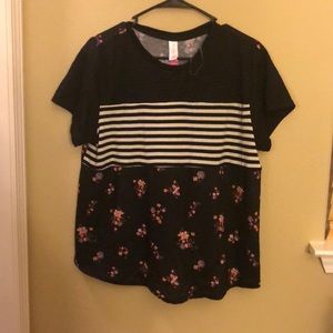 No boundaries large black top